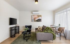 Newly Renovated Geelong Serviced Apartments By Short & Long Stays